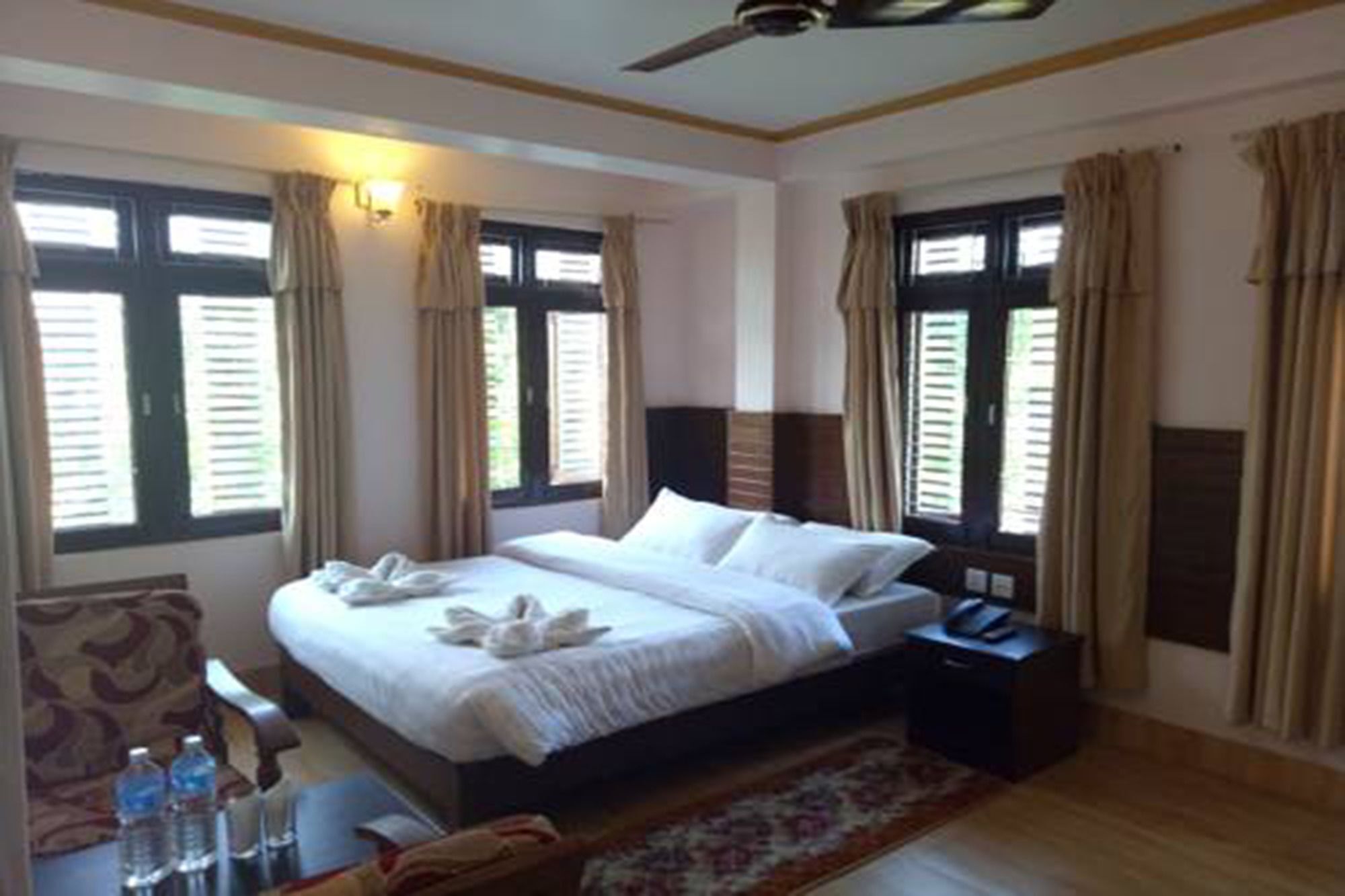 Hotel Alpine Villa Pokhara Dış mekan fotoğraf